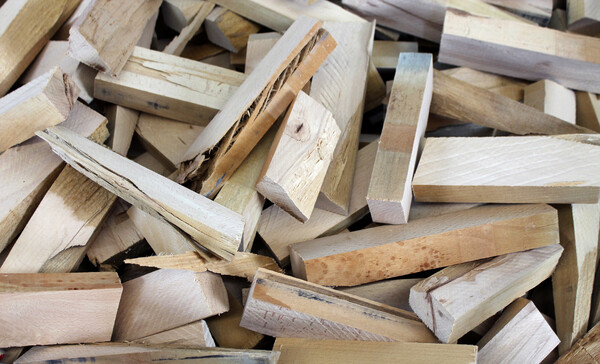 Brennholz Gitterbox